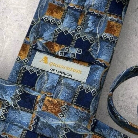 AQUASCUTUM Silk Tie CANADA Navy Blue Brown Geometric Art W:3.7" EUC - Picture 2 of 5
